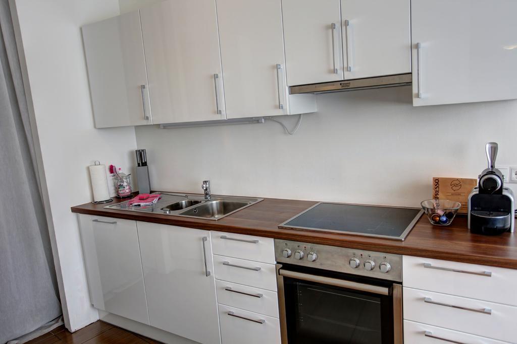 Gasser Apartments - Apartments Karlskirche Вена Экстерьер фото